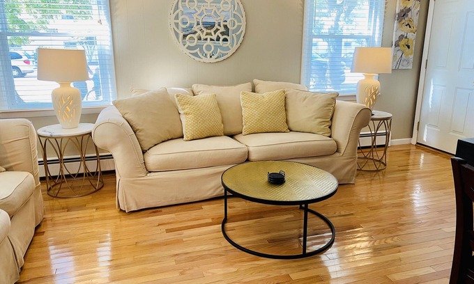Saugatuck Condo | CHAINFERRY, PARK & WATER VIEW ♥️of DOWNTOWN w SEASONAL WATERFRONT POOL-HOT TUB