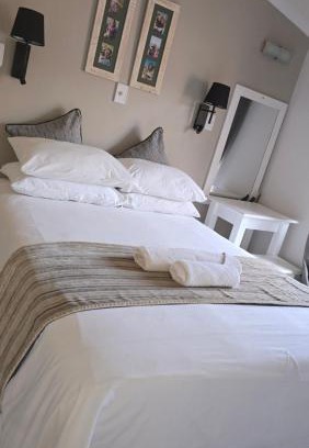 Shaka's Rock Apartment | Chakas Rock Chalet 16