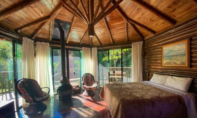 Bocaiuva do Sul Ski Chalet | Chalé da Lua Santuário Bellatrix