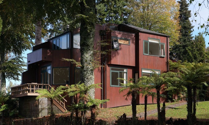 Taupo Ski Chalet | Chalet 6, The Retreat - located within a private lakefront estate