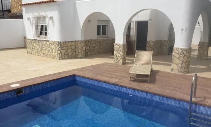Puerto Rey House | CHALET A 100 M DE LA PLAYA. 933
