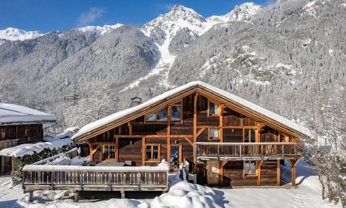 Les Praz-de-Chamonix Ski Chalet | Chalet Amelie