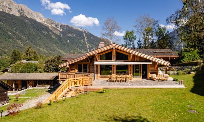 Chamonix City Centre Ski Chalet | Chalet Angel - Chamonix