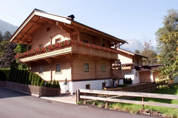 Mayrhofen Apartment | Chalet - Appartements Julitta