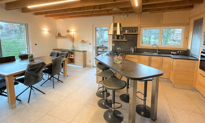 Villeneuve-les-Charnod Ski Chalet | Chalet Aromas, 4 bedrooms, 10 persons