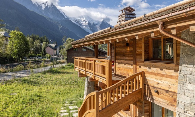 Les Tines Ski Chalet | Chalet 'Asa' with Mountain View, Private Terrace and Wi-Fi