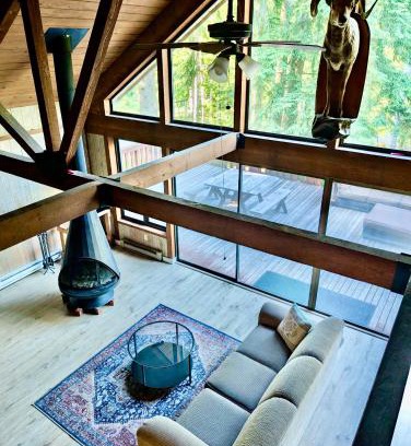 Ashford Other | Chalet at Rainier Lodge (0.4 miles from the entrance)