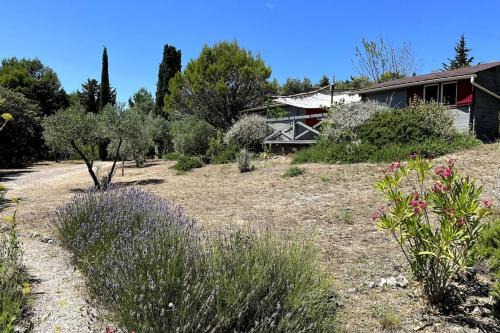 Villeneuve-Minervois Ski Chalet | Chalet au Domaine de l'Aven
