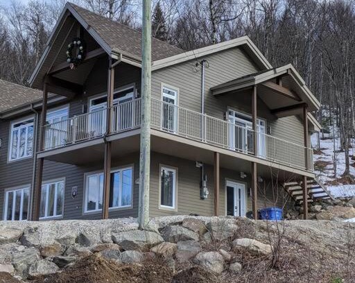 L'Anse-Saint-Jean Ski Chalet | Chalet Au petit Édouard (Mont Édouard)