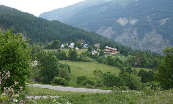 Allos Ski Chalet | Chalet Authentique