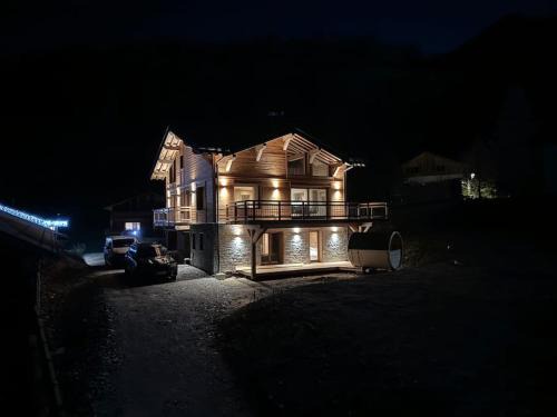 Nancroit Ski Chalet | CHALET BELLECOTE 1500 - 12 personnes PEISEY NANCROIX - LES ARCS - LA PLAGNE - PARADISKI