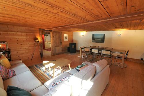 Evolene Ski Chalet | Chalet Berthe 11