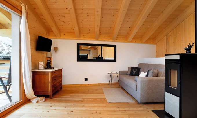 Frassilongo Ski Chalet | Chalet 'Bio Maso Nido Verde' with Mountain View and Balcony