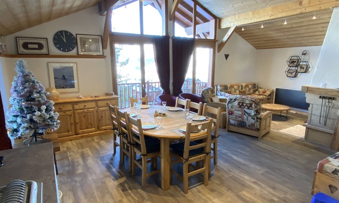 Montalbert Ski Chalet | Chalet Capricorne 10 pers