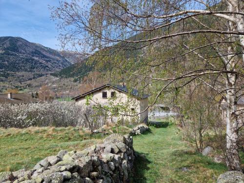 Porta Ski Chalet | Chalet Catalan proche des pistes