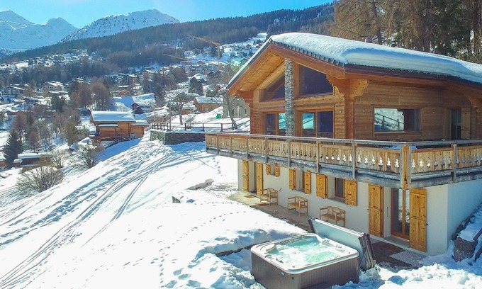 Mayens-de-Riddes Ski Chalet | Chalet Charbray - Jacuzzi - Sauna - Views - La Tzoumaz, 4 Vallees