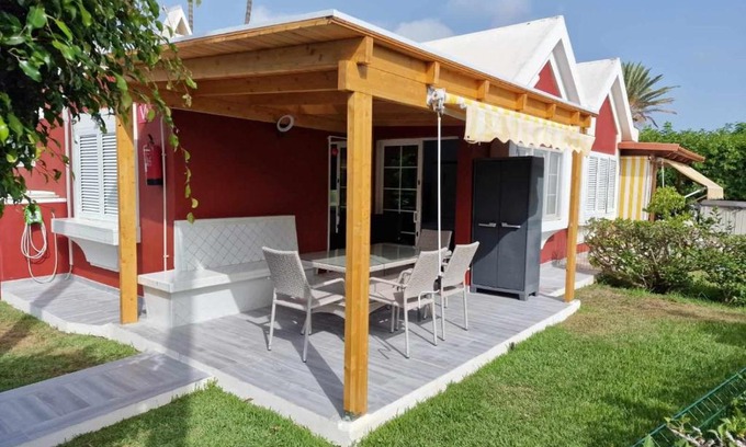 Maspalomas Ski Chalet | Chalet con 3 camere e giardino