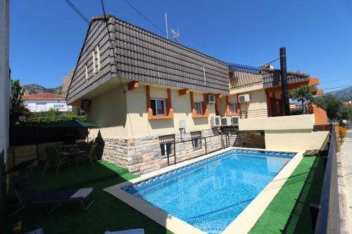 Polop House | Chalet con piscina y barbacoa