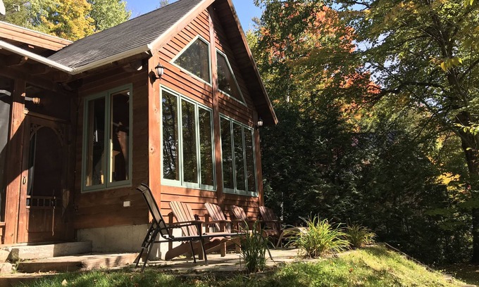 Mauricie Ski Chalet | Chalet de la Presqu'île, private spa