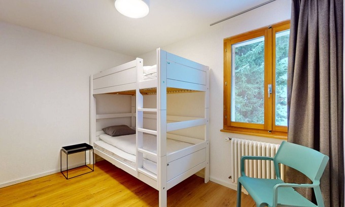 Les Mayens-de-Sion Bed & Breakfast | Chalet de l'Ours AUTHENTIC Etage Penthes 14 pers