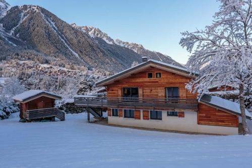Chamonix-Mont-Blanc Ski Chalet | Chalet De L'ours - Chamonix All Year