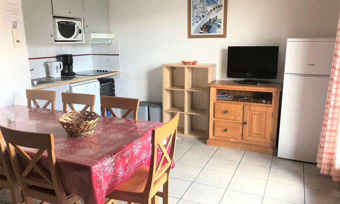 La Joue du Loup Ski Chalet | Chalet Duplex 3 Pièces à La Joue du Loup - 7 Pers, Parking Gratuit, Animaux Acceptés - FR-1-504-97