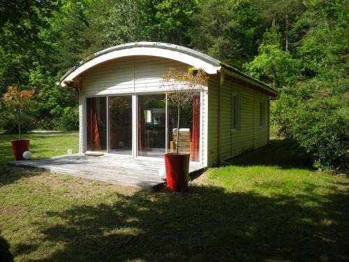 Saint-Antoine-de-Breuilh Ski Chalet | Chalet entier bioclimatique