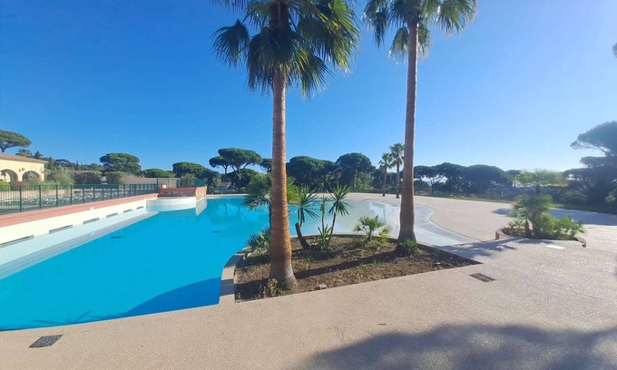 Gassin House | Chalet for 5 people in a wooded domain in the Gulf of St-Tropez