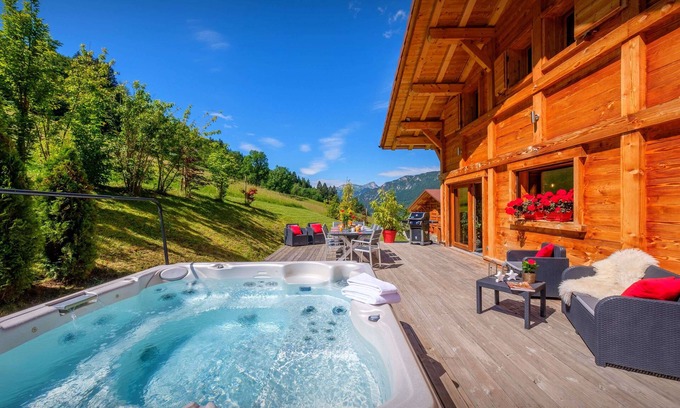 Les Villards-sur-Thones Ski Chalet | Chalet Le Kitz - unique holiday for 12 peaceful setting, spa - OVO Network