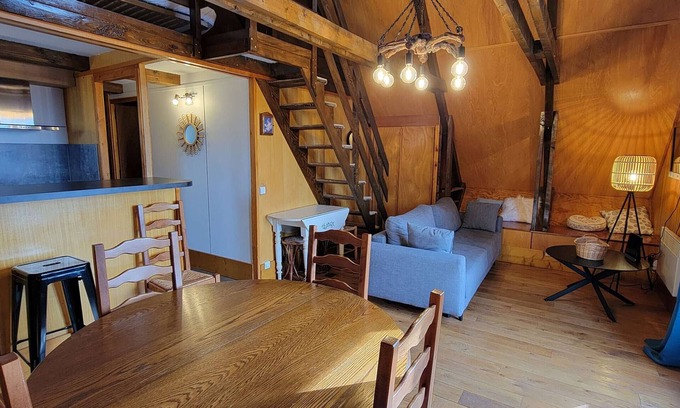 Saint-Michel-de-Chaillol Ski Chalet | Chalet for 5, near ski & hiking, south balcony, TV, washing machine
