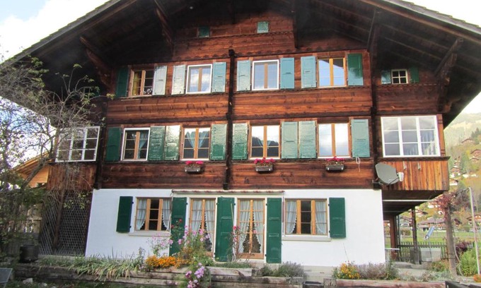 Lenk Ski Chalet | Chalet Halten