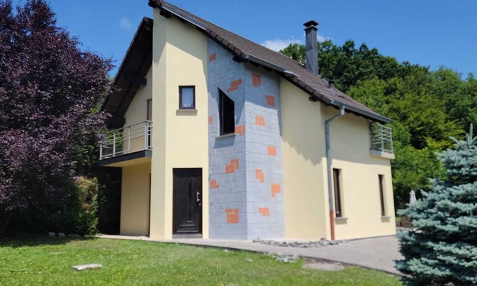Puttelange-aux-Lacs Ski Chalet | Chalet house at Lake Diefenbach