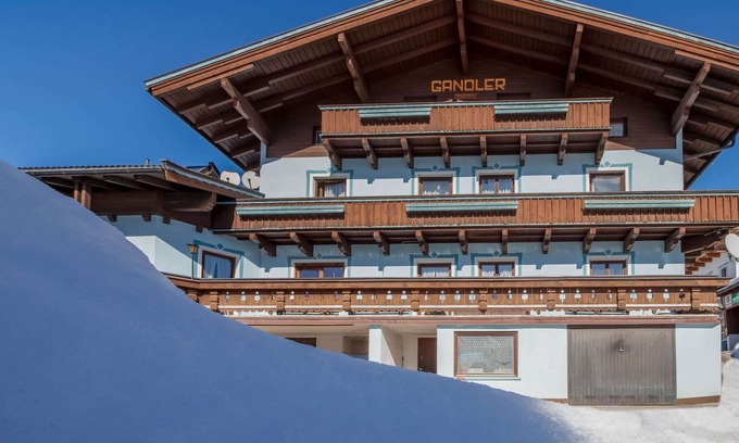 Mittersill Apartment | Chalet in Alps near Ski Slopes