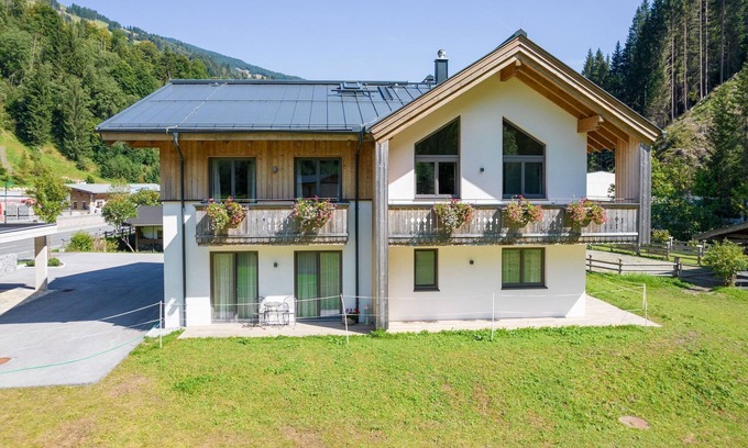 Saalbach Ski Chalet | Chalet in Saalbach near Ski Lift