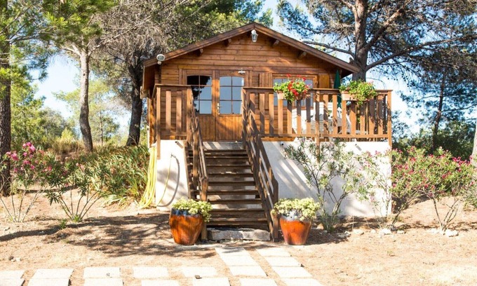 Cazouls-les-Beziers Ski Chalet | Chalet in a peaceful 2 hectare domain with heated swimming pool