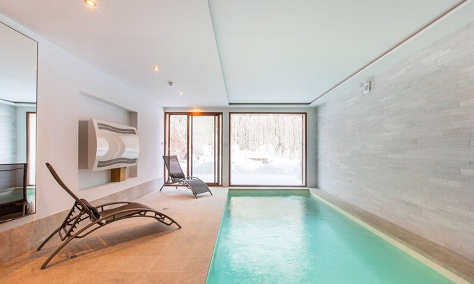 Champagny-en-Vanoise Ski Chalet | Chalet in Champagny by Ski Slopes