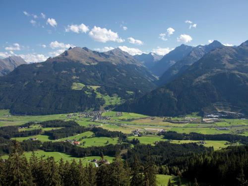 Schonbach Apartment | Chalet in Mittersill near Jochberg Ski Lift, cleaning included