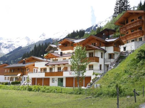 Hinterglemm Ski Chalet | Chalet in Saalbach near Ski Lift