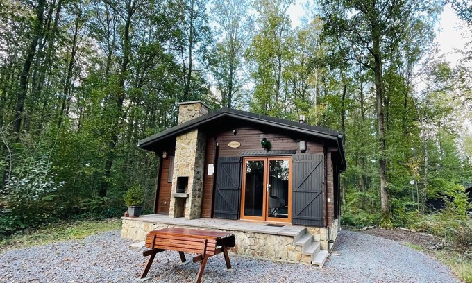 Grandham House | Chalet in Viroinval near Nature Park