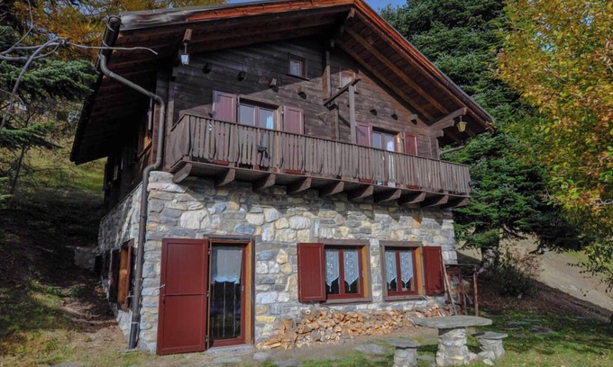 Chandolin Ski Chalet | Chalet individuel de 100m2 avec jardin pour 5 personnes. Au calme, accès par la route des Echertes.T