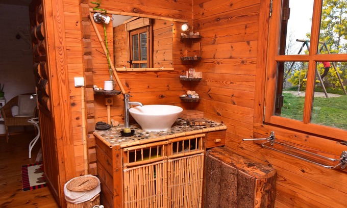 Saint-Andeol-de-Vals Cabin | Chalet "instant Spa"