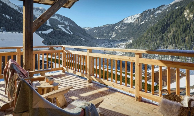 Chatel Ski Chalet | Chalet La Cachette - relaxing stay 10p hot tub and sauna - OVO Network