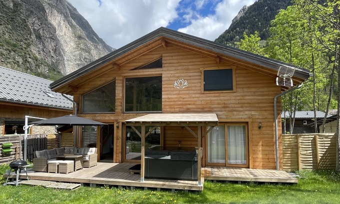 Venosc Ski Chalet | Chalet Le Lotus Blanc