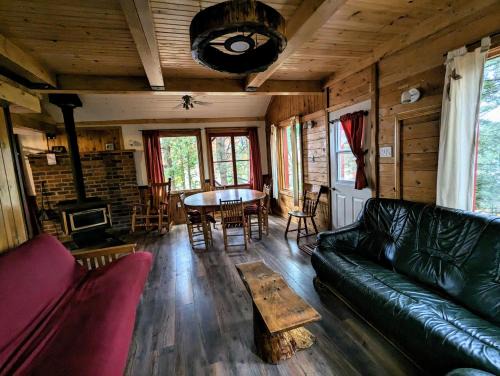 Mauricie Ski Chalet | Chalet Le Rustik du lac Castor