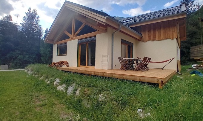 Venosc Ski Chalet | Chalet "les couleurs" in Venosc 2 Alpes ski resort