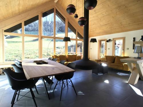 Villard-de-Lans House | Chalet lumineux et confortable avec terrasse et cheminée, proche du village et des pistes - FR-1-548-14