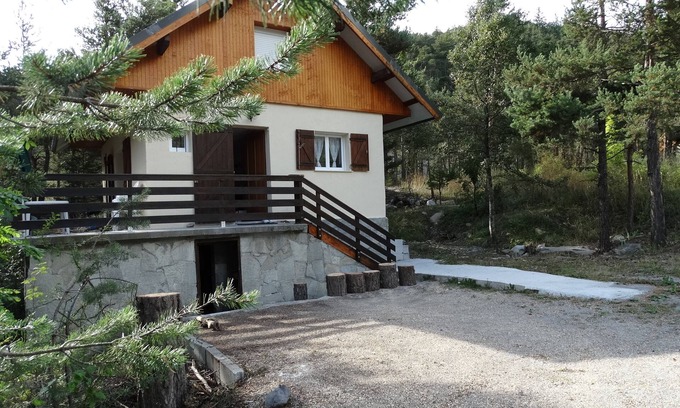 Meolans-Revel House | Chalet "Ma Bonne Etoile" with Mountain View, Private Terrace & Wi-Fi