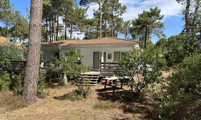 Le Porge Apartment | Chalet Mavalear naturiste La Jenny - 4 people
