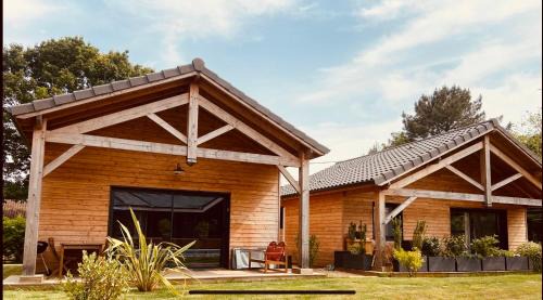 Saint-Aubin-de-Medoc Ski Chalet | CHALET MONTANA - AU COTTAGE DU MEDOC - Proche de BORDEAUX