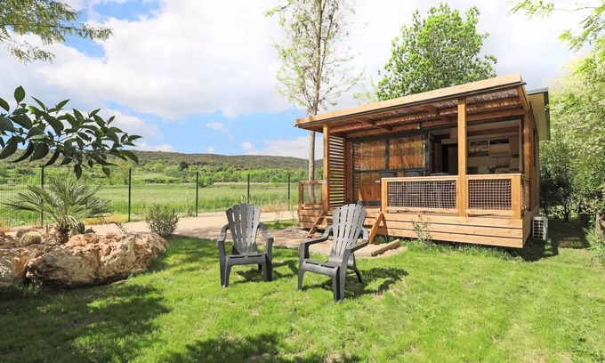 Goudargues Ski Chalet | Chalet Morea 25m2 Premium - 2 bedrooms + überdachte Terrace + Klimaanlage + LV + District Pieton 5 persons